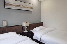 East Pole Holiday Hotel