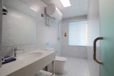 East Pole Holiday Hotel