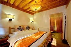 Chongyu Courtyard Inn