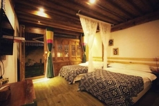 Mrs. Sha's Living Room Inn