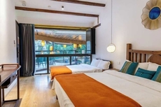 Zaishui Yifang Motel