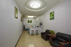 Mengxiang Youth Fashion Hotel (Gaopoyan Pedestrian Street Engineering Institute)