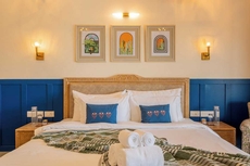 ELIVAAS VILLA FLEUVE