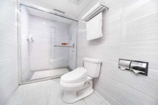 Gulong Hotel (Hanzhong High-speed Railway Station Wanbang)