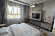 Korla Yalu Business Hotel