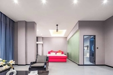 Golden Dragon Hotel (Red River Maitreya Branch)