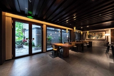 Fenghuang Yiquan River View B&B