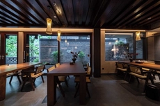 Fenghuang Yiquan River View B&B