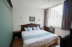 Pandora Fashion Hotel (Yanji Yanbian University West Market Branch)