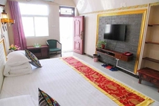 Yichuan Hukou Cuijia Manor Famous House