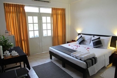 Nathaliya Transit hotel CMB