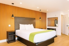 Casa Blanca Hotel & Suites Azusa