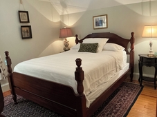 Magnolia House Bed & Breakfast