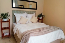 Budget Stays At Olivia Pines Guesthouse