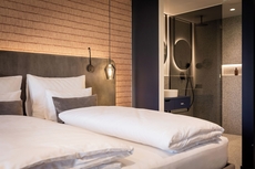 Goldstuck - Adults Only