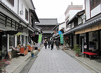 滋賀県が誇る観光スポット「黒壁スクエア」は徒歩圏内